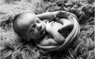 Why Lighting Is the Real Secret to Luxurious Newborn Photos (Not Your 📸) | Online Newborn Photography Mentor